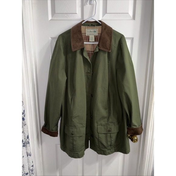 L.L. Bean Jackets & Blazers - LL Bean womens green barn jacket 2XL